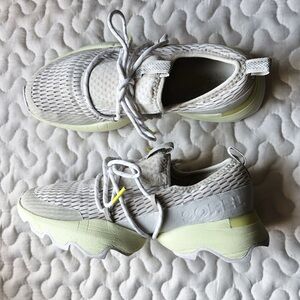 SOREL Kinetic Impact Dark Stone, Moonstone, Lime Sneaker Women's 6.5